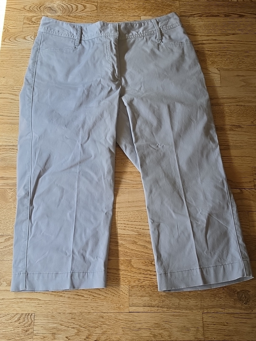 (6) Northern Reflections Light Gray Chino Capri Office Weekend Casual Summer